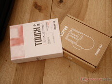 A nice sleeved box protects the Touch PBT mouse during shipping. 