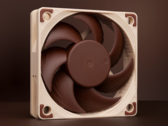 Each Noctua fan is equipped with 3-pin and 4-pin PWM connectors. (Image source: Noctua)