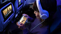 United will offer free Starlink Internet on its planes (Image source: United)