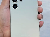 The Galaxy S24 Ultra with its new S Pen poking out. (Image source: @DavidMa05368498)
