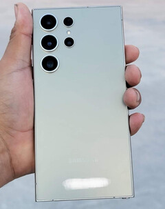 The Galaxy S24 Ultra with its new S Pen poking out. (Image source: @DavidMa05368498)