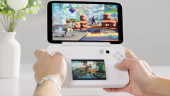 The AYANEO FLIP DS in action. (Image source: AYANEO)