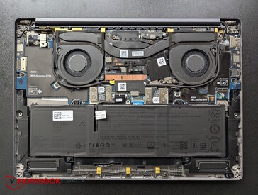 Dell Pro 13: Uniform cooling through fan distribution on both sides, SoC in the middle