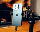 Die Periskop-Tele-Kamera des iPhone 15 Pro Max kostet Apple deutlich mehr. (Bild: Yianni Mathioudakis)