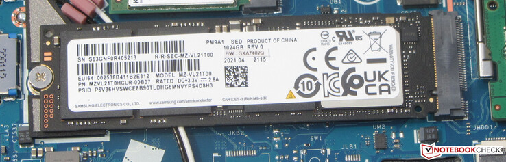 A PCIe-4 SSD serves as the system drive.