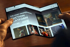 Samsung hopes that its &#039;tri-fold&#039; will be &#039;the best&#039; not the first. (Image source: Huawei)
