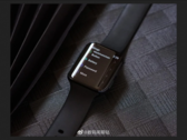 The black OPPO Watch also has a new band in this leak. (Source: Weibo via IndiaShopps)