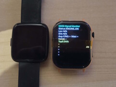 The PineTime Pro (right) compared to the PineTime.