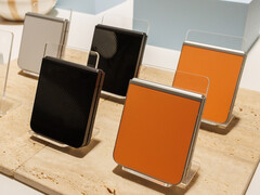 Galaxy Z Flip FE will not launch with a Snapdragon SoC like the Galaxy Z Flip 6 pictured here (image source: Notebookcheck)