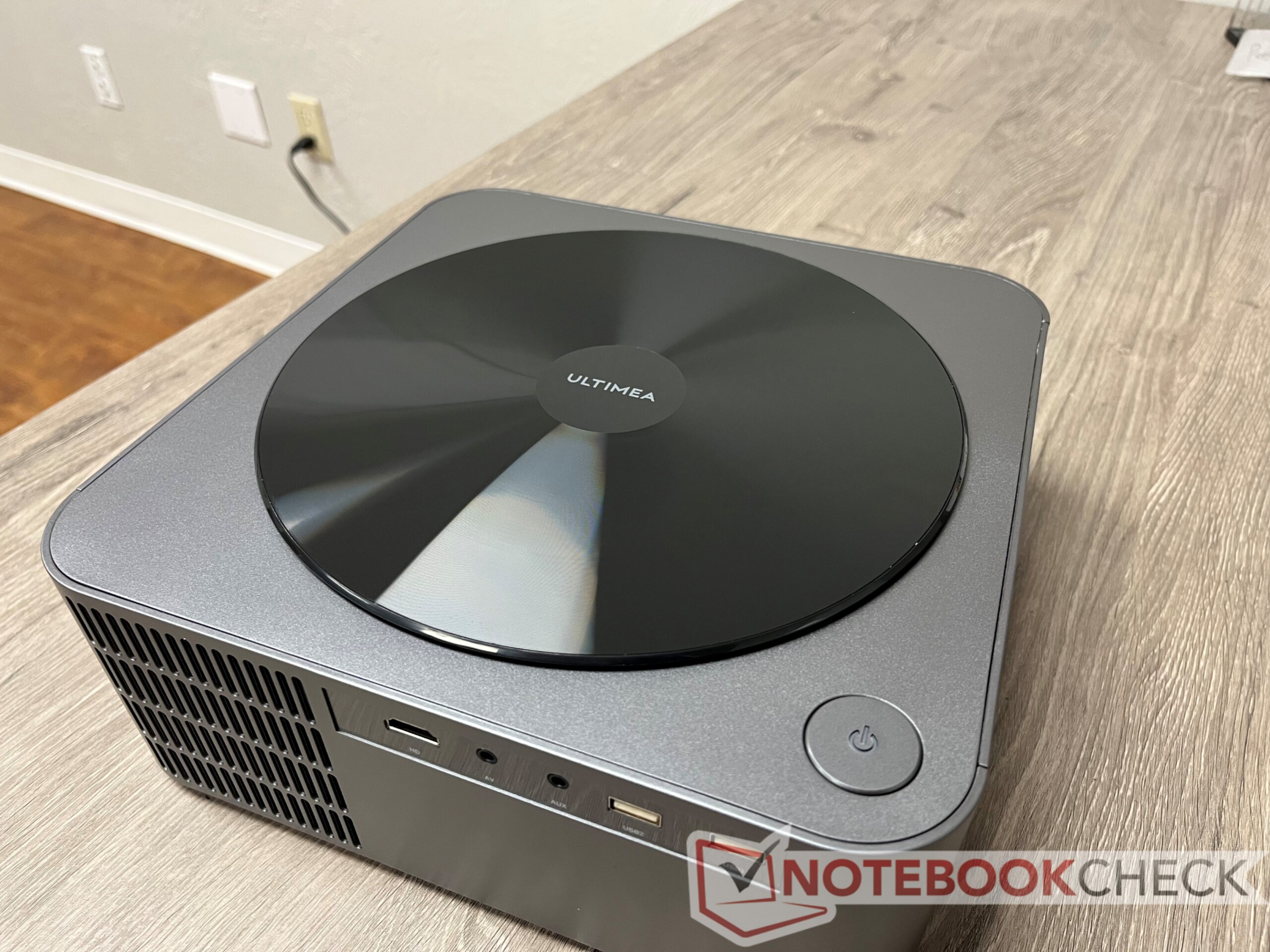 Ultimea Apollo P40 – Best value projector 2024 [EN] 