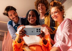 The Moto G66j has a colorful back panel with a leather-like texture (Image source: Motorola)