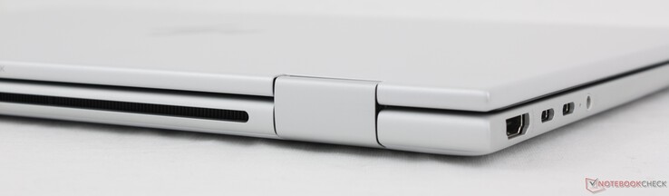 Rear: No ports
