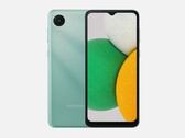 The Galaxy A04 Core retains its predecessor's design but with different colour options. (Image source: Roland Quandt & WinFuture)
