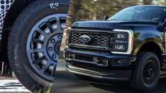 A new set of leaks tips a potential electric Ford Super Duty pickup truck with hub motors may be incoming. (Image source: Ford / Autoblog - edited)