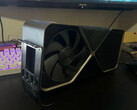 The GeForce RTX 4090 Ti has a huge four-slot cooling solution. (Image source: u/This_Explanation_514)