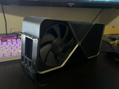 The GeForce RTX 4090 Ti has a huge four-slot cooling solution. (Image source: u/This_Explanation_514)