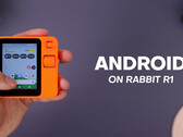 Rabbit R1 can smoothly run Android with almost all the functions working as it should (Image source: HowToMen on YouTube)