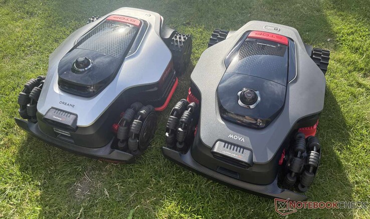Mova LiDAX Ultra AWD (right) and Dreame A3 AWD Pro (left) review & comparison