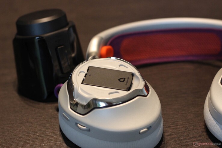 The battery can be easily removed, the base station on the left