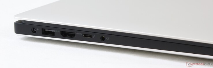 Left: AC adapter, USB 3.1 Gen. 1, HDMI 2.0, USB Type-C + Thunderbolt 3, 3.5 mm combo