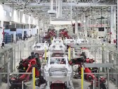 Tesla Giga Shanghai pauses Model Y production to install upgrades (Image source: Tesla on Weibo)