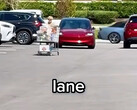 Tesla in ASS mode navigates Costco traffic (Image source: KyleKruegerr/IG)