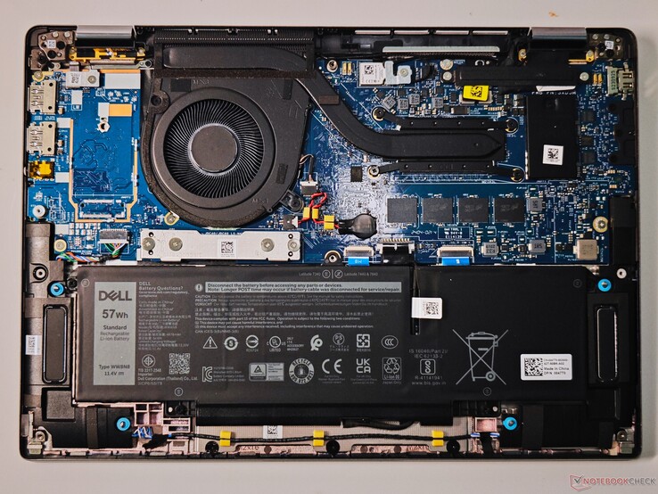 14-inch Dell Latitude 7450 2-in-1 for comparison