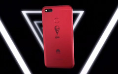 The KFC phone in all of its finger lickin' goodness. (Source: Weibo)