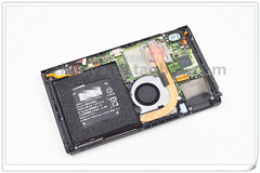 A teardown of what might be the Nintendo Switch gives us a good look at what's inside. (Source: Zhaoyang.taobao.com)