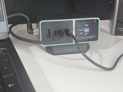 Charges laptops with up to 300 W: Cuktech 30 Ultra Charging Station review