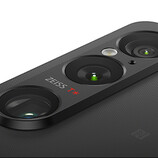 有传言称，今年的Xperia 1将提供卓越的变焦性能，以及其他相机改进。（图片来源：@evleaks）