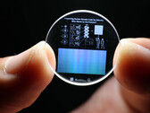 Researchers store the human genome on revolutionary 5D memory crystal (Image source: Peter Kazansky, The Register)