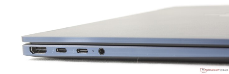 Left: HDMI 2.1, 2x USB-C Thunderbolt 4 w/ DisplayPort 2.1 + Power Delivery 3.0, 3.5 mm headset