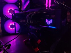 Asus TUF Gaming RTX 4070 Ti OC Edition: RGB effects