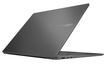 MSI Prestige 16 AI+ - Platinum Gray. (Image Source: MSI)