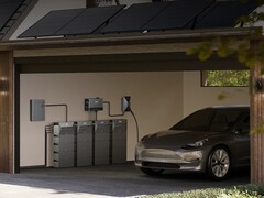 Anker’s Solix Solar Bank Multisystem (pictured) uses the new Solix Power Dock. (Image source: Anker)