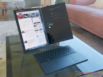 The Zenbook Duo in desktop mode. (Source: Own)