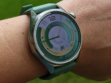 GT 6 (46 mm) outdoors