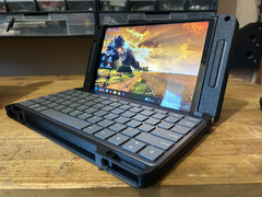 The Legion Go slim docking solution lacks any additional batteries. (Image source: u/MysteriousAlarm897)