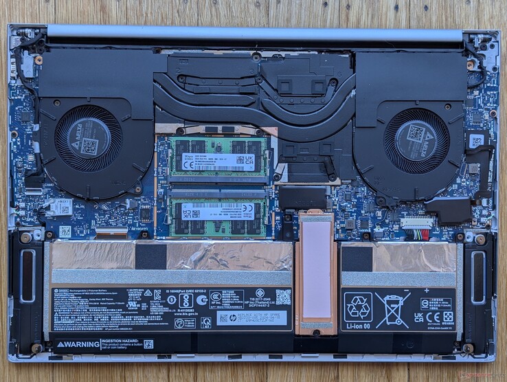 ZBook Studio 16 G11 internals. There are no major differences between it and the Studio 16 G9