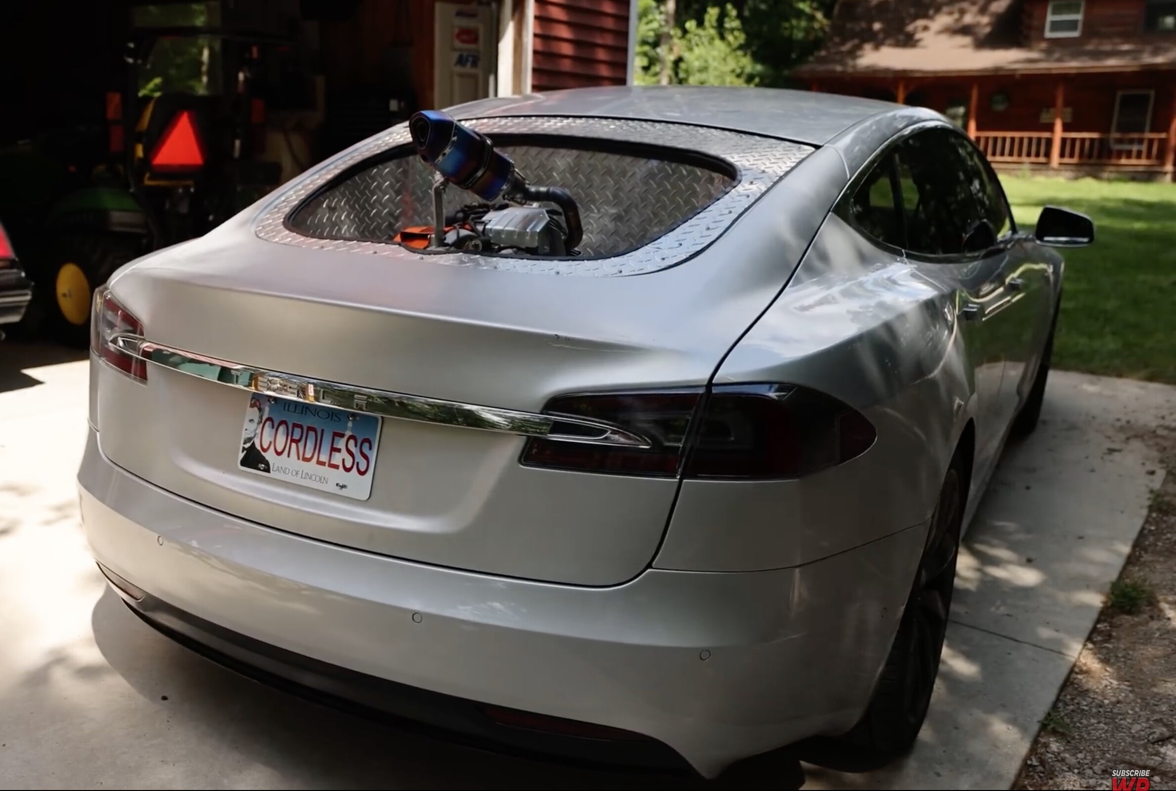 youtuber-converts-his-tesla-model-s-into-a-peculiar-hybrid-car-and