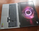 The choice between the LOQ 15 and Legion 5 15 depends on the budget and demands (Image source: Notebookcheck)
