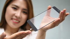 Apple throwing 2.67 billion Dollars at LG to make more OLED panels (Source: 9to5mac)