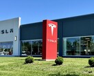A Tesla service center (Image source: Dilip Vishwanat/SLBJ)