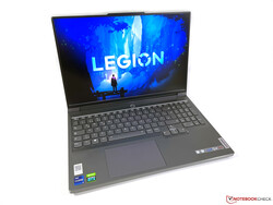 In review: Lenovo Legion 7 16IAX7. Review device provided by Lenovo Germany.