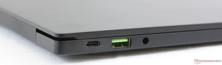 Left: USB Type-C 3.1 Gen. 2, USB Type-A 3.1