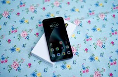 The Motorola Moto G87 has a very bright AMOLED, which is not always positive.