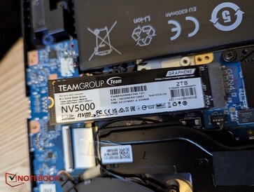 We put it into the 2nd slot first and changed it to the main slot of the XMG Pro 16