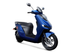 The Yadea VF F200 electric moped has a 140 km (~87 mile) range. (Image source: Yadea)