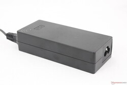 13.3 x 5.8 x 3.2 cm 120 W AC adapter